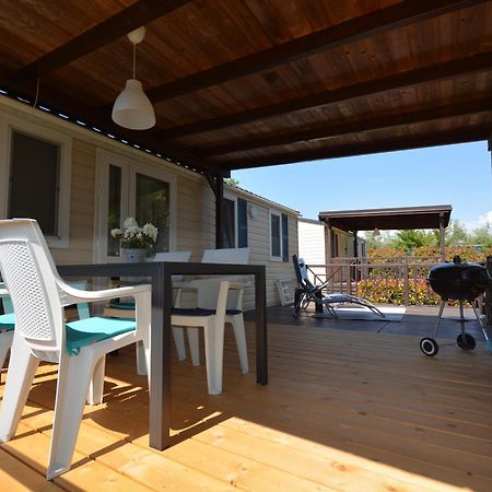 West Coast Mobilhome With Xxl Terrace In Naturist Resort Solaris Fkk Tar-Vabriga Dış mekan fotoğraf